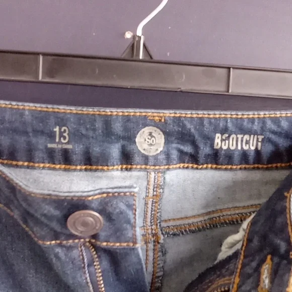 NWT So bootcut distressed jeans size 13 - Picture 4 of 6
